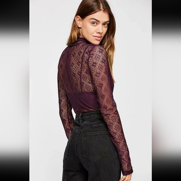 Free People Sweet Memories Turtleneck Lace Top NWT XS - Picture 4 of 4